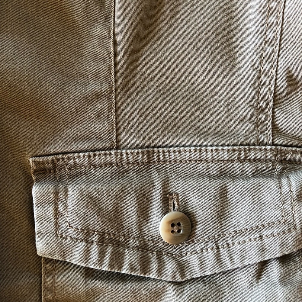 Perfect Autumn Jacket! 🍁🍂🐿🍎 - Picture 6 of 7